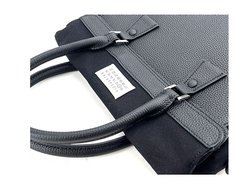 Pure black leather crossbody commuter laptop bag-Top-Grain Leather Quality 